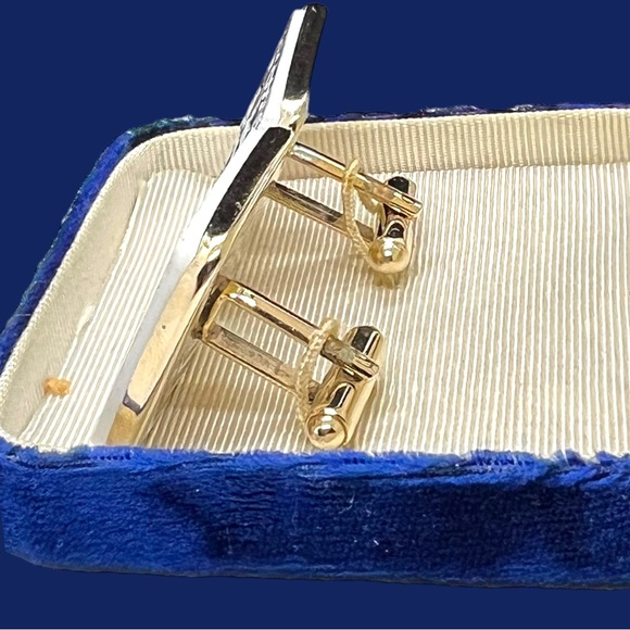 Vintage Unisex Egyptian Hieroglyphic Scene Black White Toggle Back Cufflinks - Picture 4 of 13